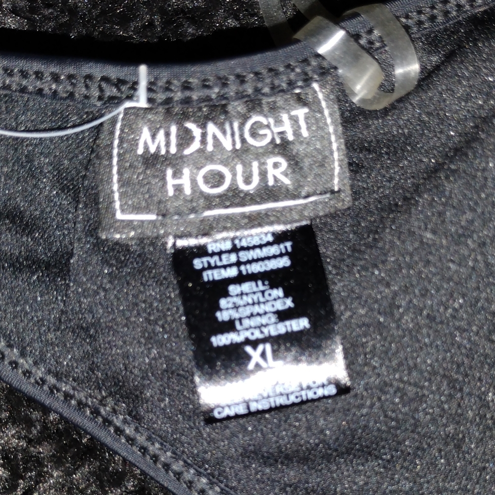 Bikini - Picture 2 of 3